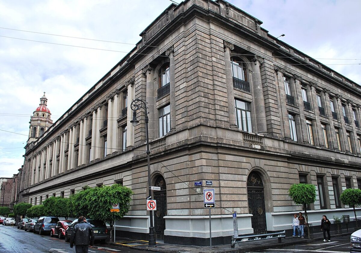 Sede de la Secretaría de Educación Pública (SEP), donde Mario Delgado anunció que el calendario escolar 2025-2026 se mantiene sin cambios